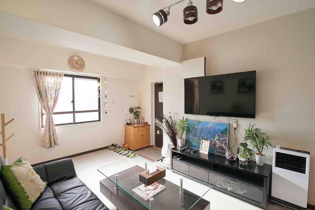 新宿市中心jr线新大久保三分钟紧邻韩国街免费wi-Fi Tokio Buitenkant foto